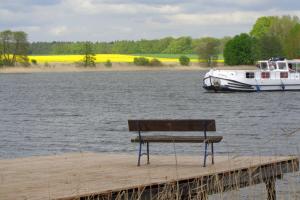 Badesteg am Großen Priepertsee