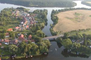 Luftaufnahme Priepert mit Havelbrücke